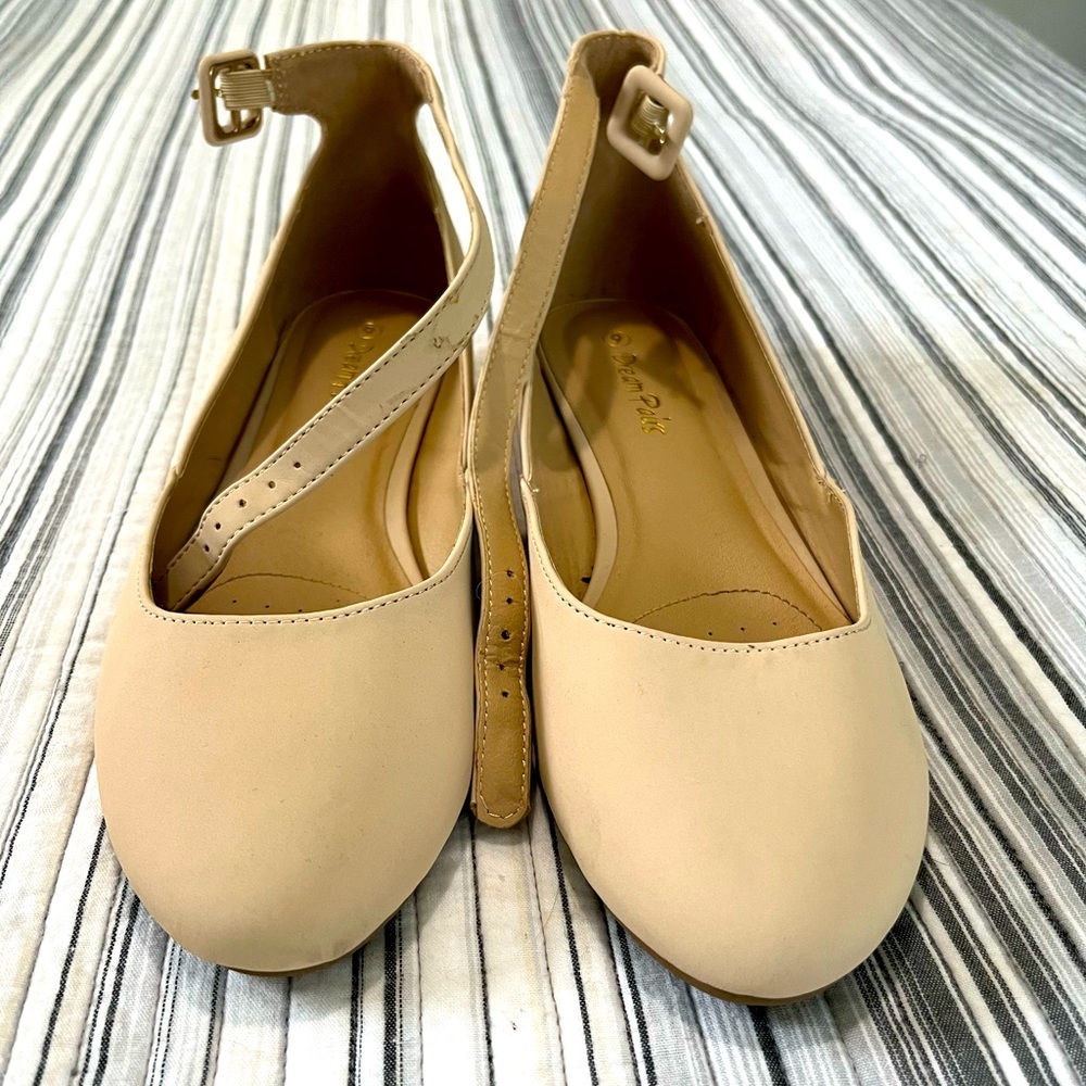 Women’s Ankle Strap Flat